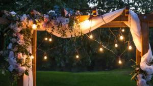 Hosting a party? Use these four tips to impress your guests